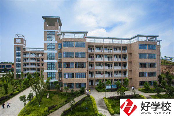 湖南寧鄉(xiāng)有哪些比較好的中專？就業(yè)升學(xué)怎么樣？