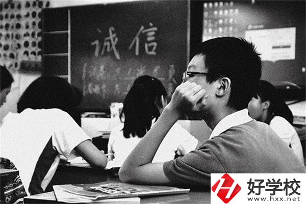湖南中專該如何擇校？有什么報(bào)名流程？