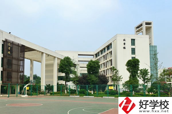 長沙有開設(shè)學(xué)前教育專業(yè)的職校嗎？招生要求高嗎？