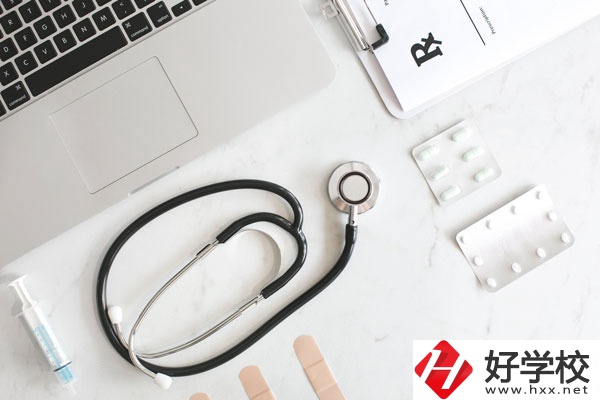 核工業(yè)衛(wèi)生學(xué)校護(hù)理專業(yè)值得學(xué)嗎？有沒有前途？