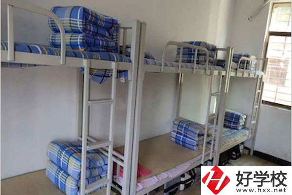 郴州城市經(jīng)濟職校有哪些專業(yè)？一年學費多少？