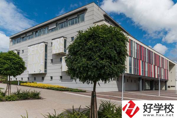 婁底職業(yè)技術學院中職部有哪些專業(yè)？好升學嗎？