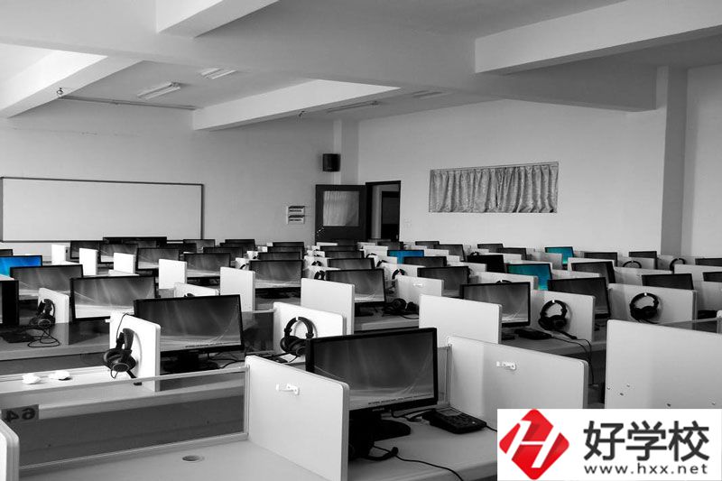長沙環(huán)球職業(yè)中專學(xué)校地址在哪里？怎么去？