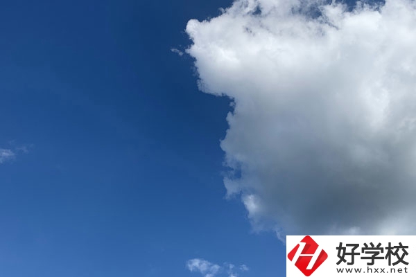 湖南有哪些中職學(xué)校服裝設(shè)計專業(yè)比較好？
