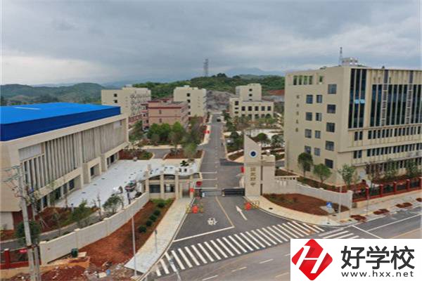 郴州分數(shù)低可以讀的公辦中專有哪些？辦學條件怎么樣？