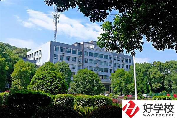 邵陽市機(jī)電職業(yè)技術(shù)學(xué)校怎么樣？有哪些辦學(xué)特色？