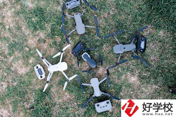長沙航天學(xué)校飛行器制造專業(yè)值得選擇嗎？