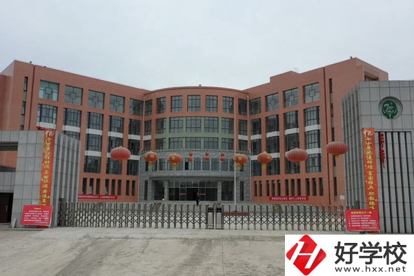 湘西的公辦職高有哪些？免學(xué)費嗎？