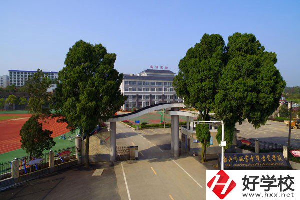 韶山市職業(yè)中等專業(yè)學校的專業(yè)怎么樣？有哪些優(yōu)秀教師？