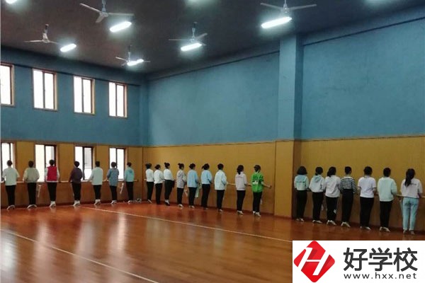 湘中幼兒師范高等專科學(xué)校(中職部)實訓(xùn)室