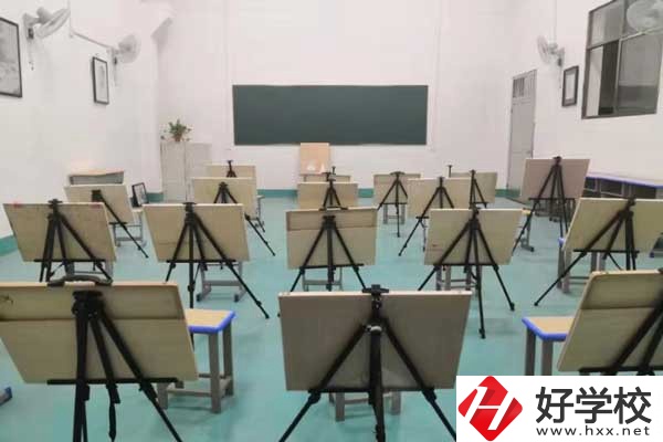 邵陽(yáng)市鐵航職業(yè)技術(shù)學(xué)校有哪些優(yōu)勢(shì)，地址在哪？
