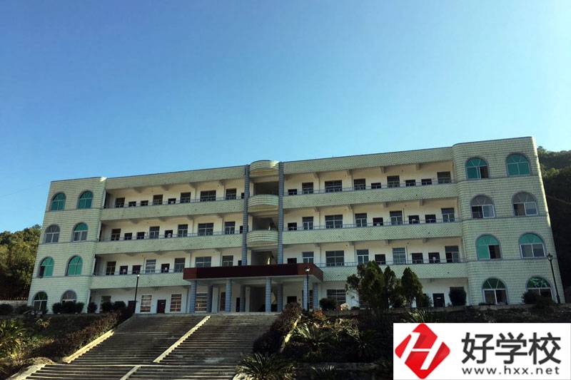 岳陽市新青年職業(yè)技術(shù)學校就業(yè)情況如何？