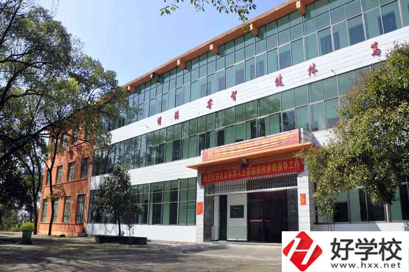 衡陽蔡倫科技中等職業(yè)學(xué)校有哪些招生專業(yè)？如何收費(fèi)？