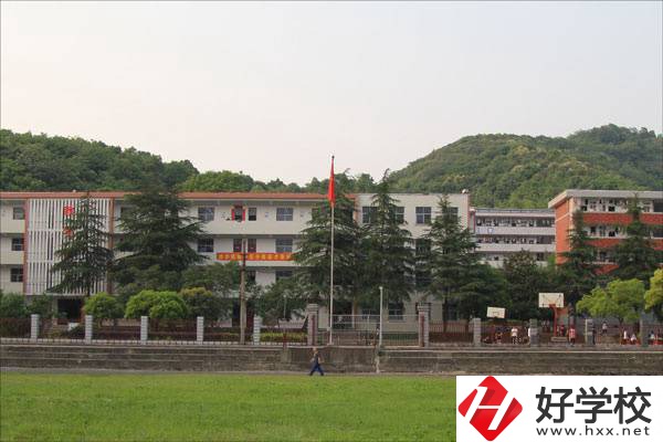岳陽就業(yè)率高的中專有哪些？學(xué)校有什么辦學(xué)特色？