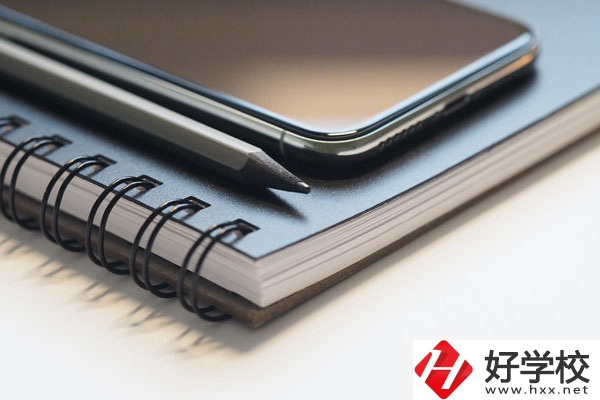 桂陽縣職業(yè)技術(shù)教育學(xué)校環(huán)境怎么樣？宿舍好不好？