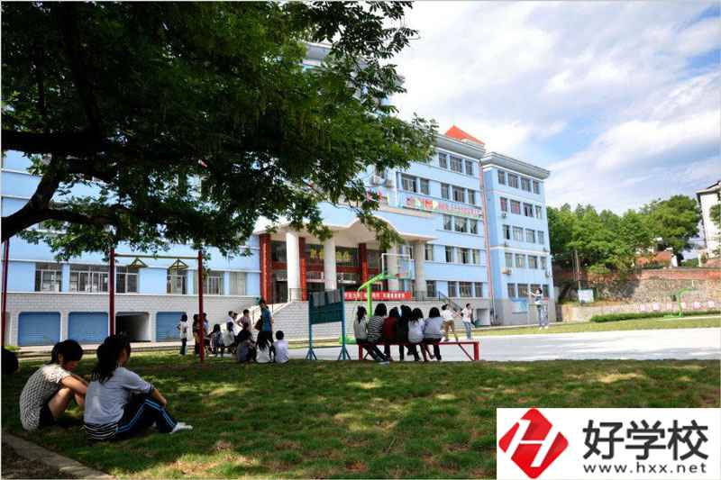炎陵縣職業(yè)技術(shù)學(xué)校辦學(xué)條件好嗎？有何辦學(xué)特色？