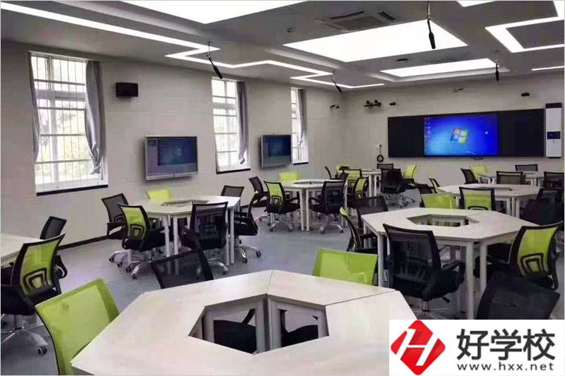 安鄉(xiāng)縣職業(yè)中專學(xué)校師資力量如何？值不值得報(bào)考？