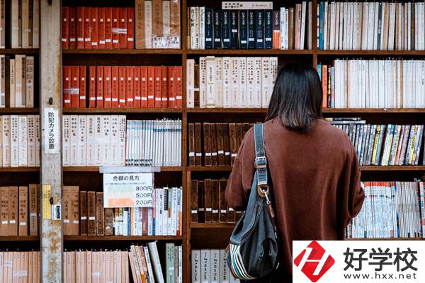南岳區(qū)職業(yè)中等專業(yè)學校環(huán)境好不好，宿舍怎么樣？