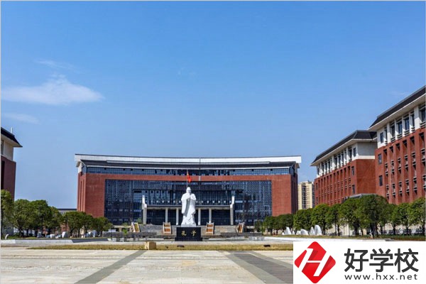 永州師范高等專(zhuān)科學(xué)校怎么樣？有中職部嗎？