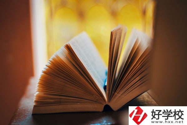 祁東縣職業(yè)中等專業(yè)學(xué)校環(huán)境好不好？宿舍怎么樣？