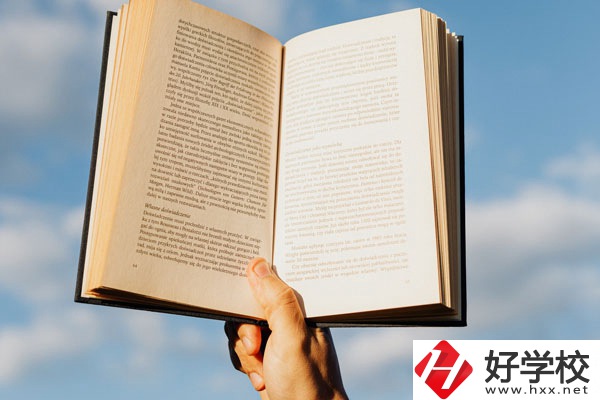 在衡陽(yáng)想學(xué)廚師？這個(gè)學(xué)校不能錯(cuò)過(guò)！