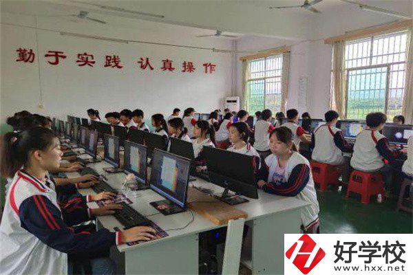 永州技校的學費一般是多少？有什么優(yōu)惠政策？