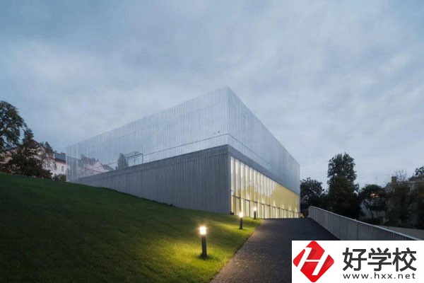 益陽哪些公辦中專比較好？它們有哪些特色專業(yè)？