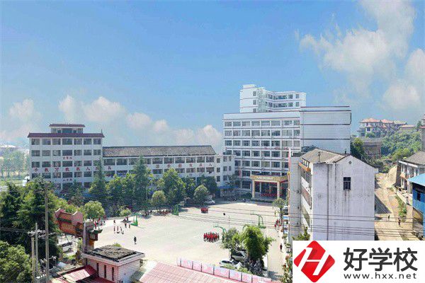 婁底民辦中職學(xué)校怎么樣？民辦中職值得就讀嗎？