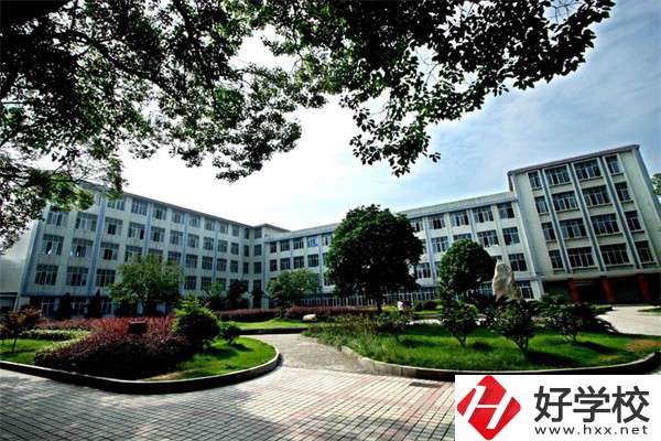 岳陽排名靠前的中專學(xué)校有哪些？學(xué)校具體位置在哪里？