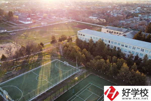 郴州建筑學(xué)校招生條件和招生對(duì)象是什么？