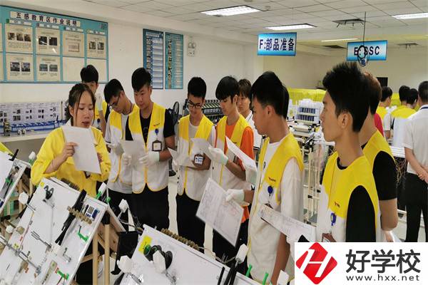 永州市工商職業(yè)中等專業(yè)學校實訓(xùn)室
