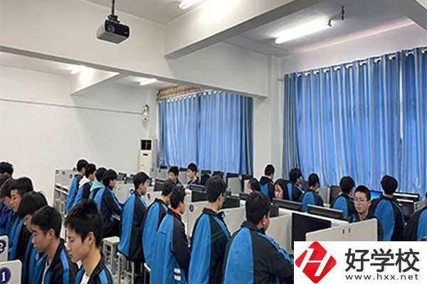 岳陽市網(wǎng)絡(luò)工程職業(yè)學(xué)校專業(yè)有哪些？辦學(xué)特色如何？