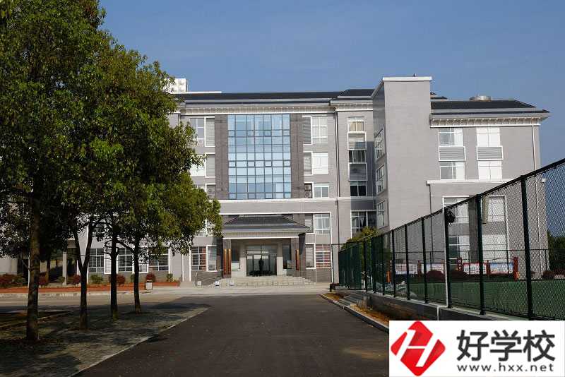 韶山市職業(yè)中專學(xué)校好不好？有哪些招生專業(yè)？