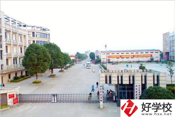 湖南醫(yī)衛(wèi)類中專有哪些？學(xué)校開設(shè)了什么專業(yè)？