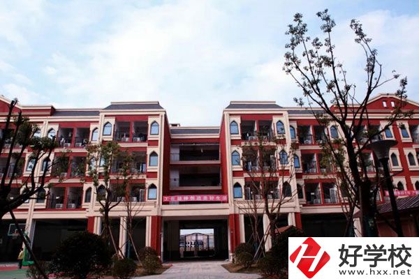 長(zhǎng)沙湘麓醫(yī)藥中等職業(yè)技術(shù)學(xué)校中藥專業(yè)怎么樣？
