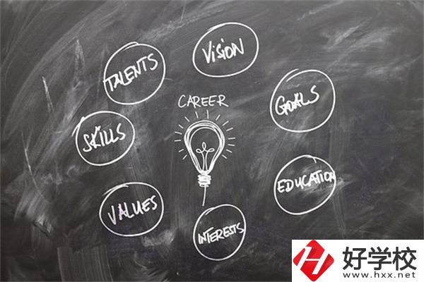 在湖南上職高好還是上技校好？有什么區(qū)別？
