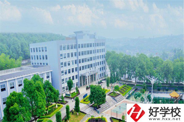 邵陽市機電職業(yè)技術(shù)學(xué)校有哪些助學(xué)政策？