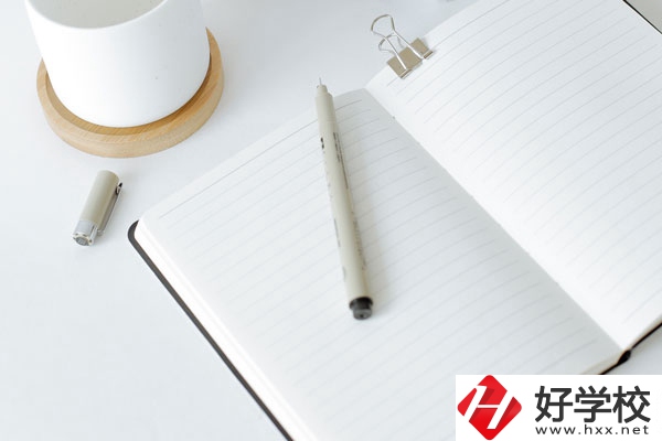 永州第二技工學(xué)校怎么樣？學(xué)校是公辦的嗎？