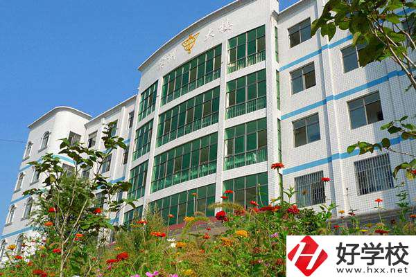 邵陽有適合男生學習的專業(yè)嗎？有什么學校推薦？