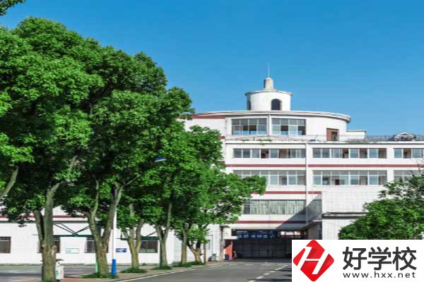 益陽市綜合職業(yè)中專好不好？校園環(huán)境怎么樣？