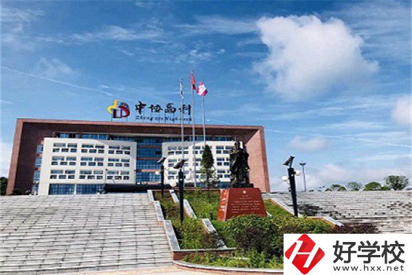 長沙瀏陽中職前三是哪幾所？有什么辦學(xué)特色？