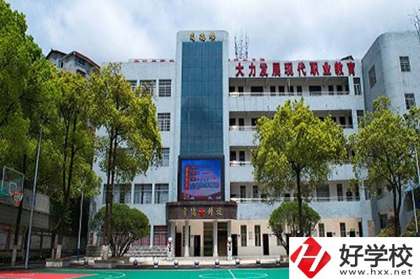 懷化市旅游學(xué)校有哪些辦學(xué)特色，來校路線怎么走？