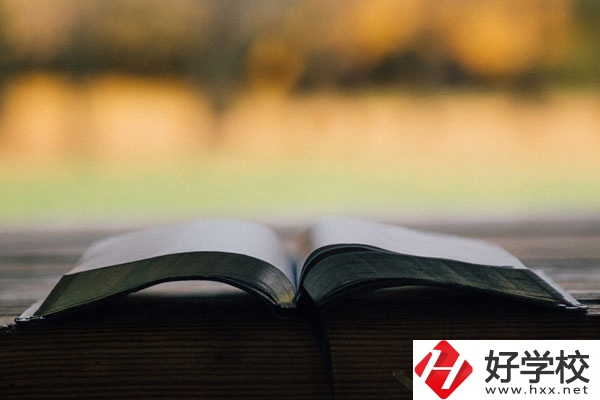 寧遠縣九峰職業(yè)中專學校好不好？宿舍怎么樣？
