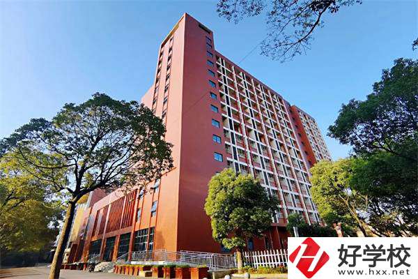湖南建筑高級技工學(xué)校是公辦嗎？辦學(xué)怎么樣？