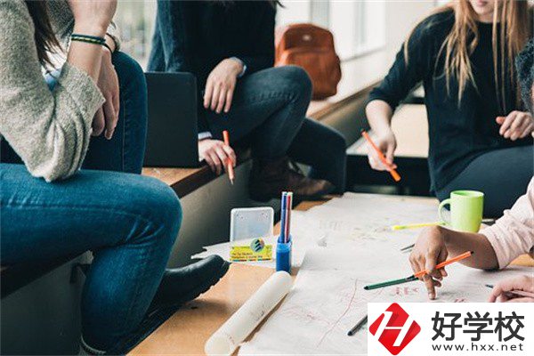 湖南職校讀3+2好還是五年一貫制好？