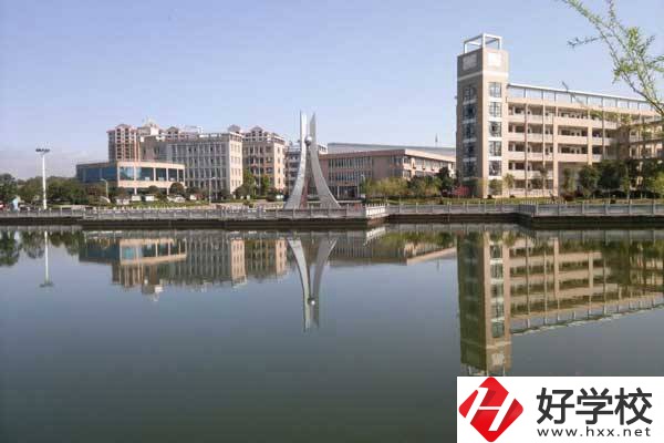 寧鄉(xiāng)市職業(yè)中專學(xué)校是公辦還是民辦？有哪些辦學(xué)成果？
