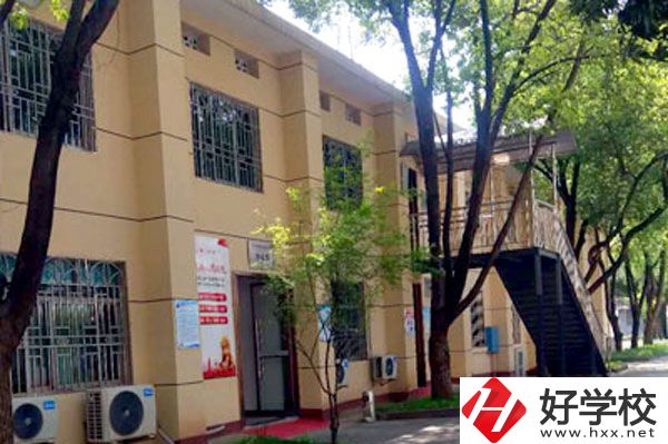 邵陽(yáng)哪些中專學(xué)校有計(jì)算機(jī)相關(guān)專業(yè)？