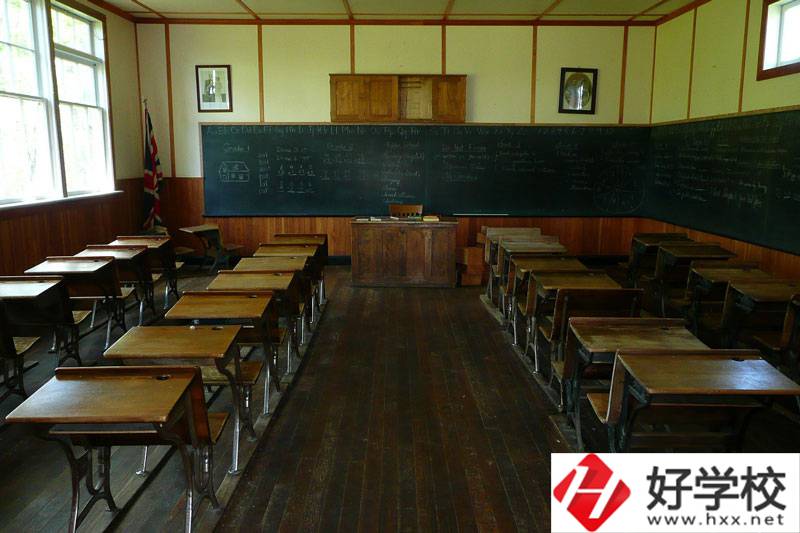 湘西州經(jīng)濟(jì)貿(mào)易學(xué)校是公辦學(xué)校嗎？怎么樣？