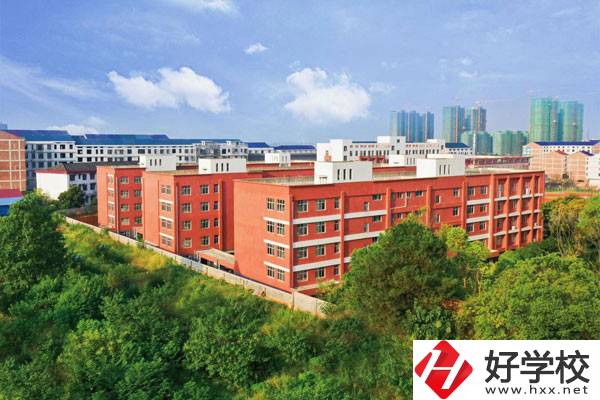 株洲市生物工程中等專業(yè)學(xué)校辦學(xué)規(guī)模如何？
