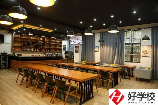 湖南比較好的中專烹飪學(xué)校有哪些？